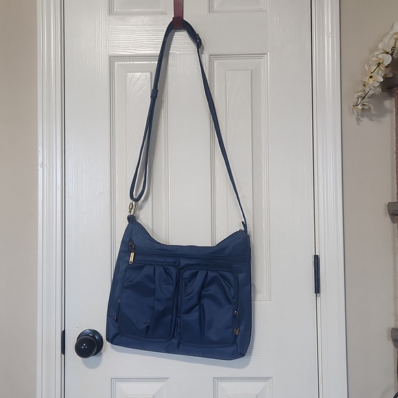 travel on Handbags - 🎒Travel On Anti-Theft Bag! Blue Great Condition. New With Tags!🎒